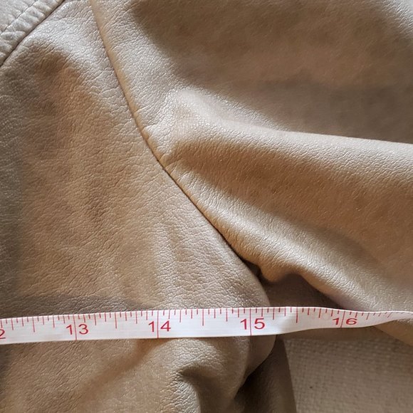 Free People Cropped Vegan Leather Jacket - Size 4 - Picture 9 of 10